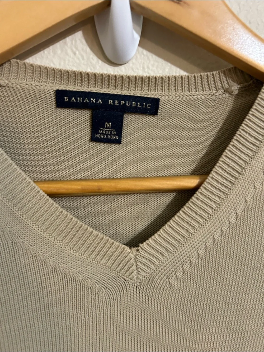 Banana Republic please see